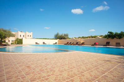 Piscine Coaching Village Yoga Maroc